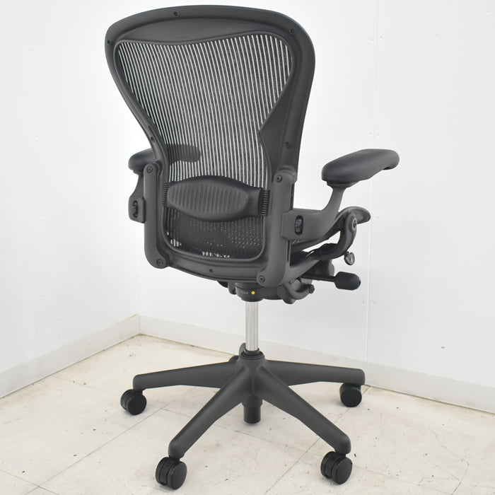【中古】ハーマンミラー　アーロンチェア　Bサイズ　フル装備　ランバーサポート　2025071006【中古オフィス家具】