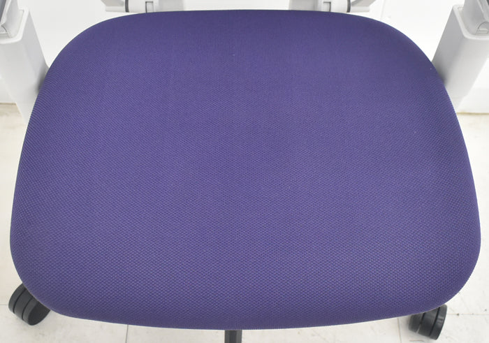 【中古】コクヨ　デュオラ　可動肘　2018年製　2025071501【中古オフィス家具】
