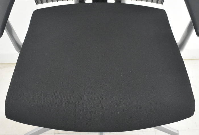 【中古】イトーキ　スピーナ　固定肘　エラストマーバック　可動ヘッドレスト　ハンガー　2025071601【中古オフィス家具】