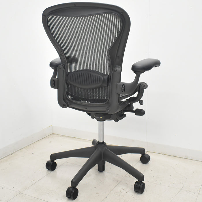 【中古】ハーマンミラー　アーロンチェア　Bサイズ　フル装備　ランバーサポート　2025071905【中古オフィス家具】