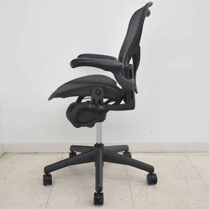 【美品】ハーマンミラー アーロンチェア Bサイズ フル装備 ポスチャーフィット ハーマンミラー アーロンチェア ポスチャーフィット フル装備 B