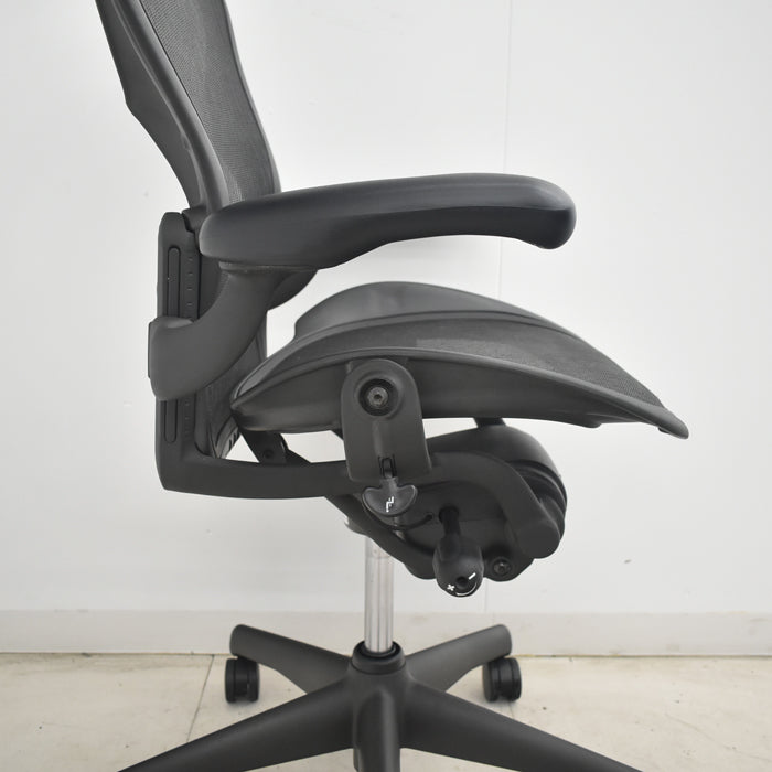 【中古】ハーマンミラー　アーロンチェア　スタンダード　Ｂサイズ　ランバーサポート　2025071909【中古オフィス家具】