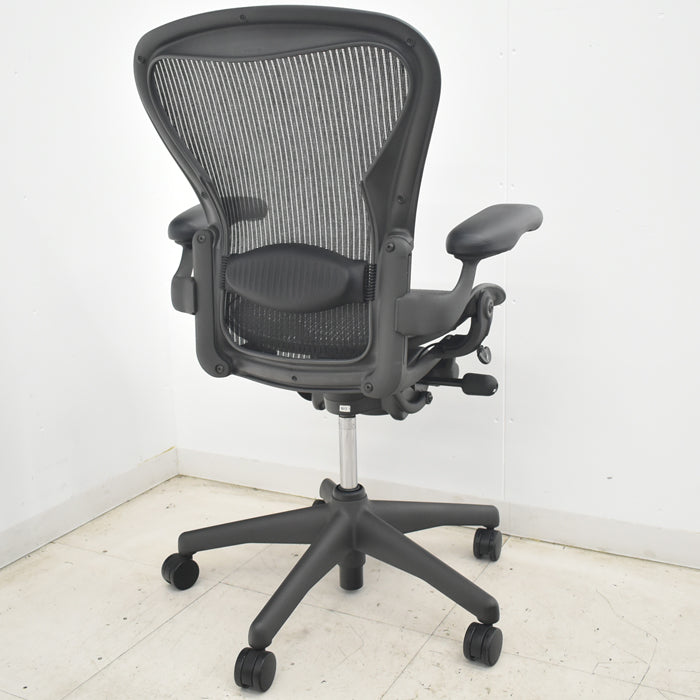 【中古】ハーマンミラー　アーロンチェア　スタンダード　Ｂサイズ　ランバーサポート　2025071909【中古オフィス家具】
