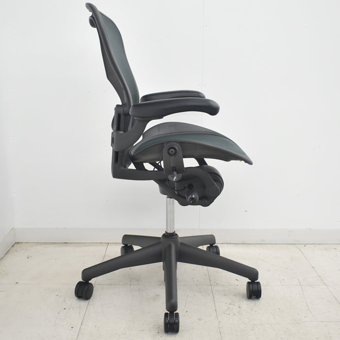 【中古】ハーマンミラー　アーロンチェア　Bサイズ　フル装備　ランバーサポート　ハンガー　2025072203【中古オフィス家具】
