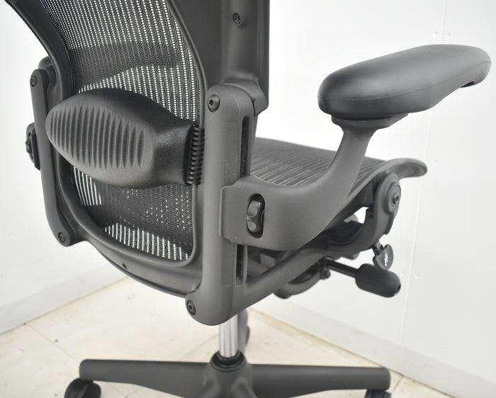【中古】ハーマンミラー　アーロンチェア　Bサイズ　フル装備　ランバーサポート　2025072204【中古オフィス家具】