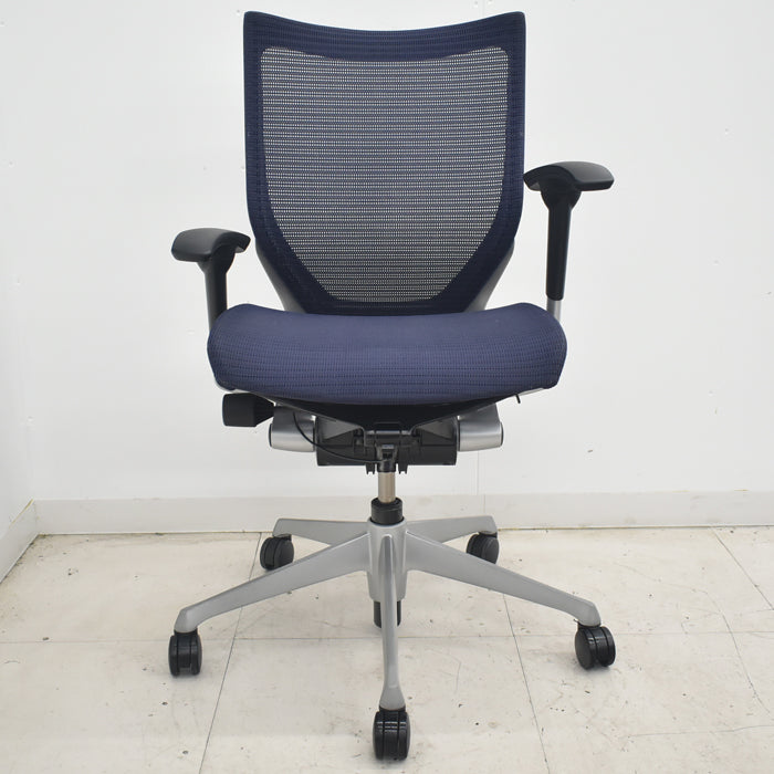 【中古】オカムラ　バロン　ローバック　可動肘　シルバー脚　2025072301【中古オフィス家具】