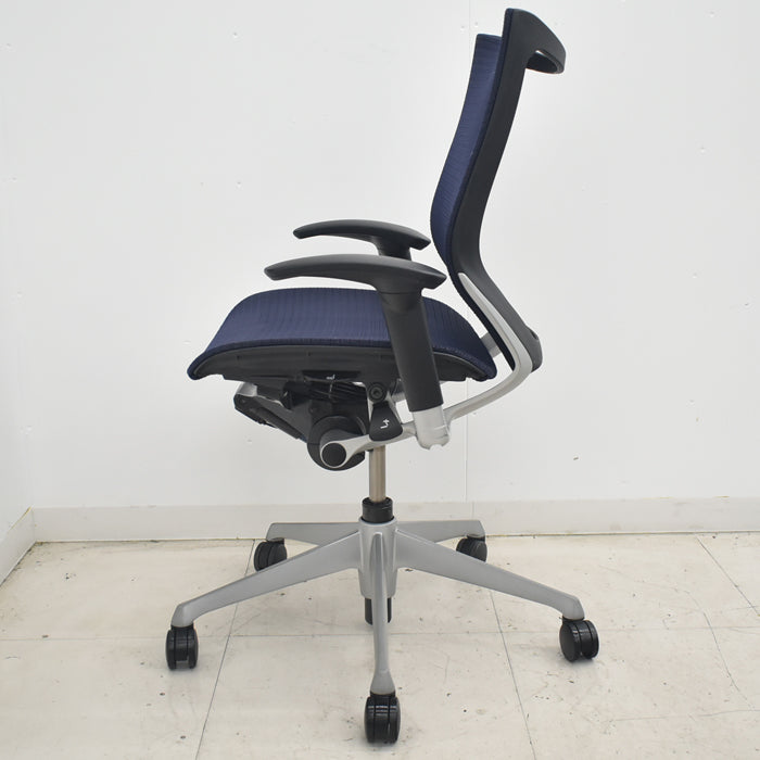 【中古】オカムラ　バロン　ローバック　可動肘　シルバー脚　2025072301【中古オフィス家具】