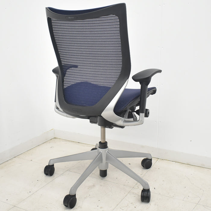 【中古】オカムラ　バロン　ローバック　可動肘　シルバー脚　2025072301【中古オフィス家具】