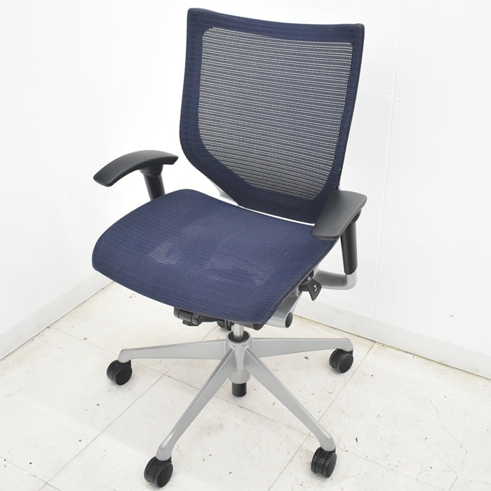 【中古】オカムラ　バロン　ローバック　可動肘　シルバー脚　2025072302【中古オフィス家具】