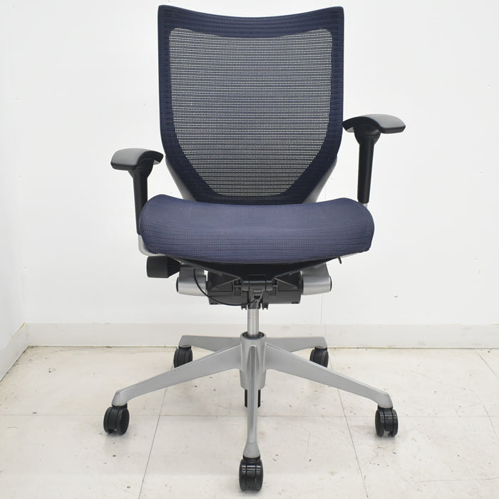【中古】オカムラ　バロン　ローバック　可動肘　シルバー脚　2025072302【中古オフィス家具】