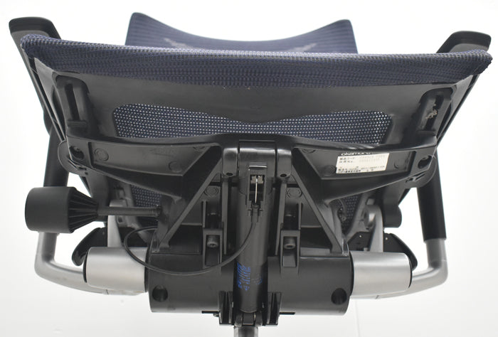 【中古】オカムラ　バロン　ローバック　可動肘　シルバー脚　2025072302【中古オフィス家具】