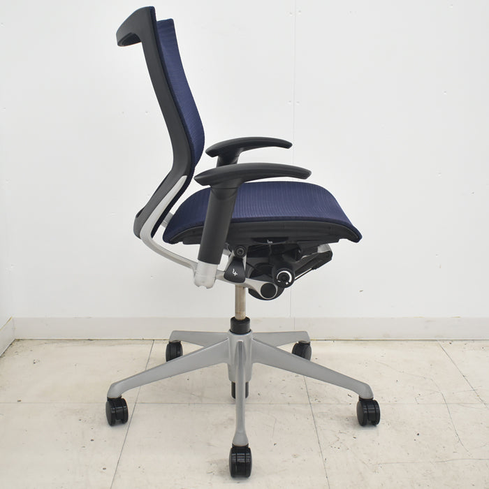 【中古】オカムラ　バロン　ローバック　可動肘　シルバー脚　2025072303【中古オフィス家具】