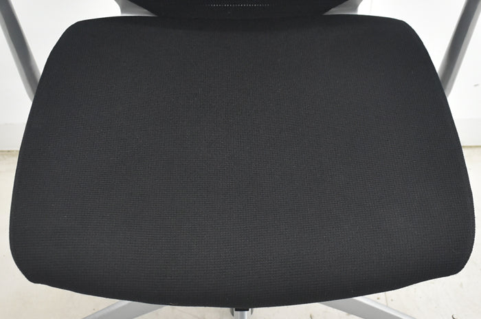 【中古】オカムラ　バロン　ハイバック　固定肘　シルバー脚　2025072403【中古オフィス家具】