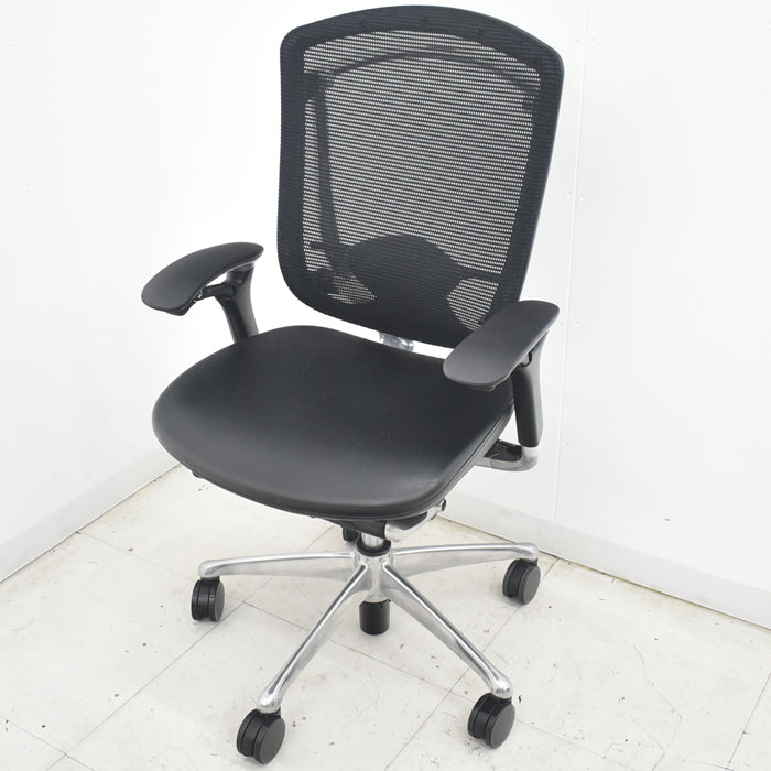 【中古】オカムラ　コンテッサ　可動肘　ランバーサポート　ポリッシュ　革張り　2025073002【中古オフィス家具】