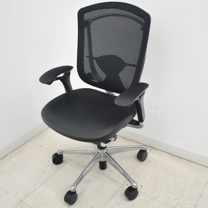 【中古】オカムラ　コンテッサ　可動肘　ランバーサポート　ポリッシュ　革張り　2025073003【中古オフィス家具】