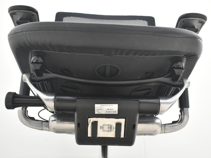 【中古】オカムラ　コンテッサ　可動肘　ランバーサポート　ポリッシュ　革張り　2025073003【中古オフィス家具】