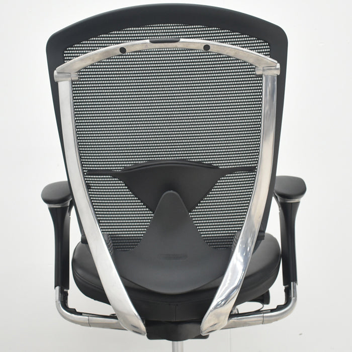 【中古】オカムラ　コンテッサ　可動肘　ランバーサポート　ポリッシュ　革張り　2025073003【中古オフィス家具】