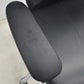 【中古】オカムラ　コンテッサ　可動肘　ランバーサポート　ポリッシュ　革張り　2025073004【中古オフィス家具】