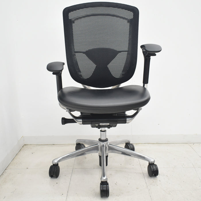 【中古】オカムラ　コンテッサ　可動肘　ランバーサポート　ポリッシュ　革張り　2025073004【中古オフィス家具】