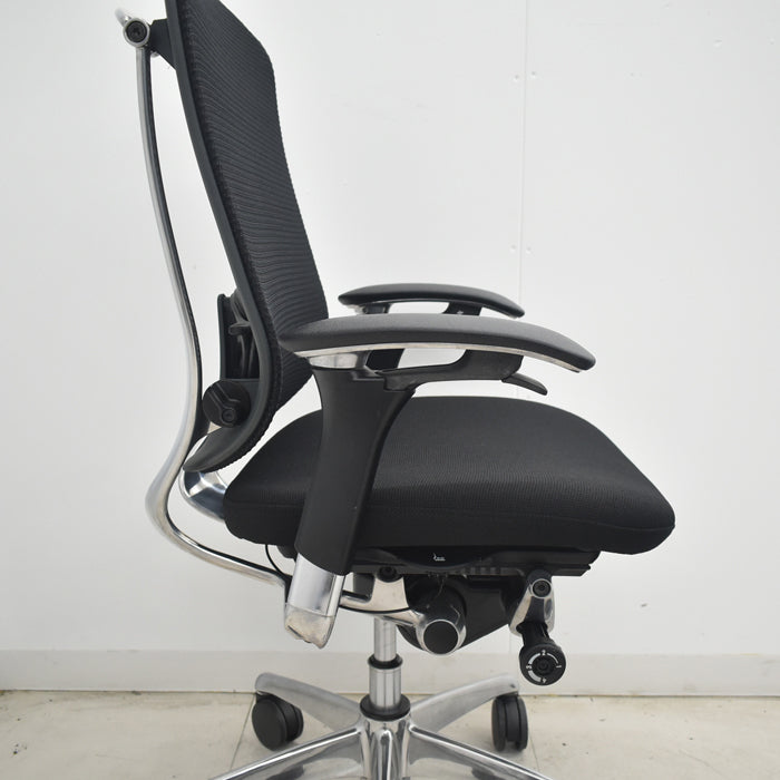 【中古】オカムラ　コンテッサ　可動肘　ランバーサポート　ポリッシュ　2025073007【中古オフィス家具】