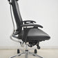 【中古】オカムラ　コンテッサ　大型ヘッドレスト　可動肘　アルミポリッシュ　革張り　2025073102【中古オフィス家具】