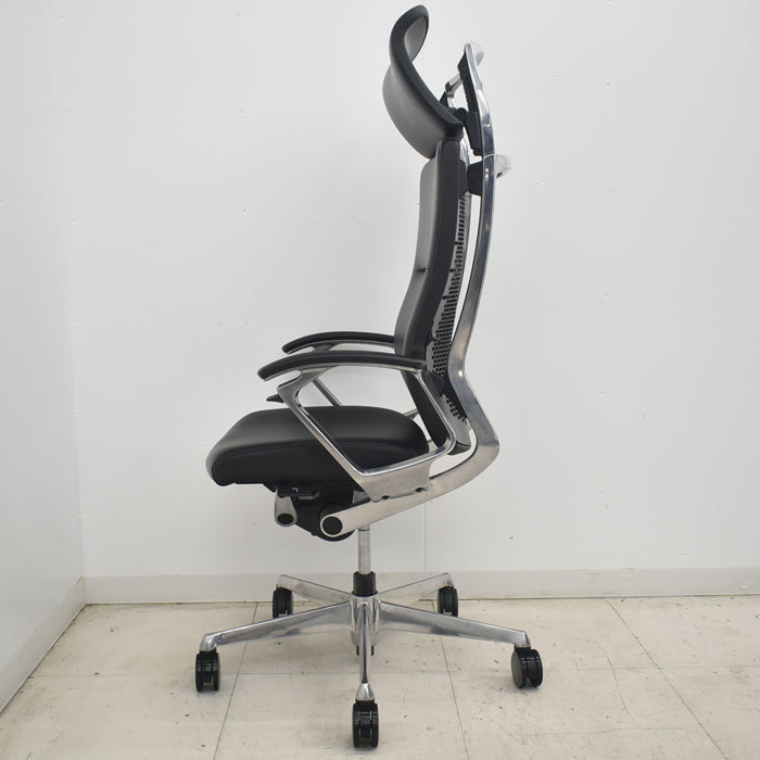 【中古】オカムラ　デューク　エクストラハイバック　可動ヘッドレスト　固定肘　アルミポリッシュ　ランバーサポート　革張り　2025073104【中古オフィス家具】