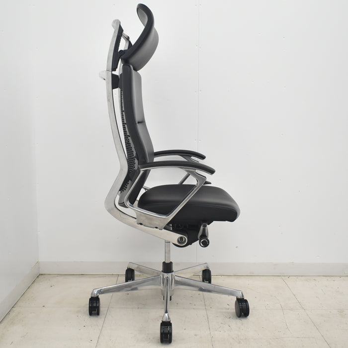 【中古】オカムラ　デューク　エクストラハイバック　可動ヘッドレスト　固定肘　アルミポリッシュ　ランバーサポート　革張り　2025073104【中古オフィス家具】