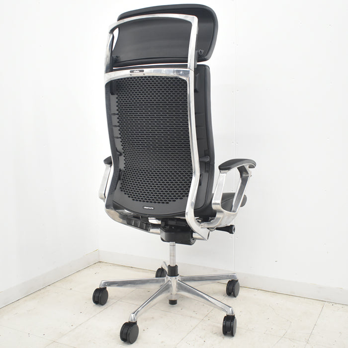 【中古】オカムラ　デューク　エクストラハイバック　可動ヘッドレスト　固定肘　アルミポリッシュ　ランバーサポート　革張り　2025073104【中古オフィス家具】