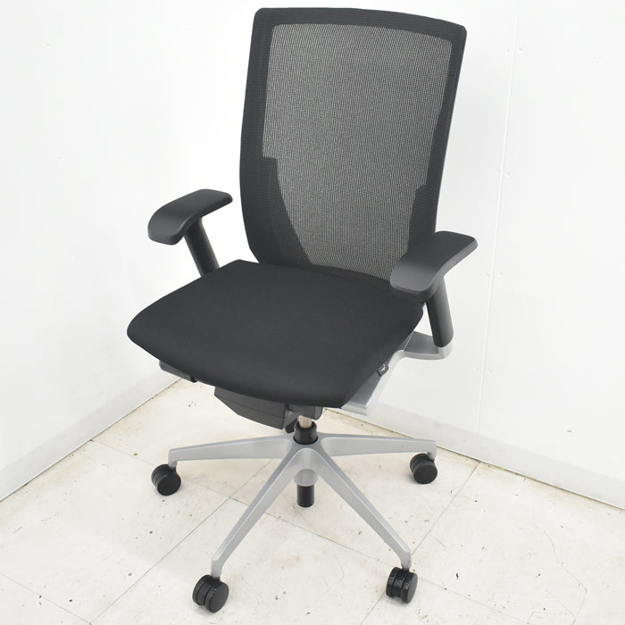 【中古】イトーキ　ヴェント　ハイバック　可動肘　シルバー脚　2025073106【中古オフィス家具】