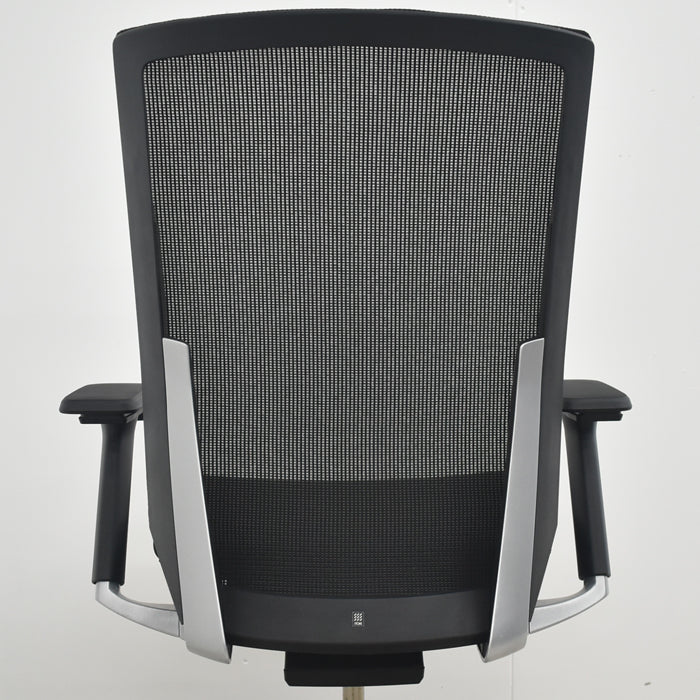 【中古】イトーキ　ヴェント　ハイバック　可動肘　シルバー脚　2025073106【中古オフィス家具】