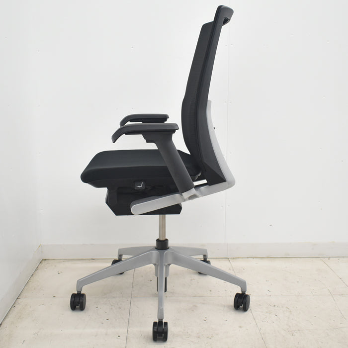 【中古】イトーキ　ヴェント　ハイバック　可動肘　オートマチックランバーテンション　シルバー脚　2025073107【中古オフィス家具】