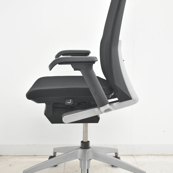 【中古】イトーキ　ヴェント　ハイバック　可動肘　オートマチックランバーテンション　シルバー脚　2025073107【中古オフィス家具】