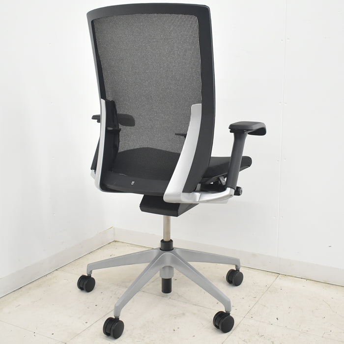 【中古】イトーキ　ヴェント　ハイバック　可動肘　オートマチックランバーテンション　シルバー脚　2025073107【中古オフィス家具】