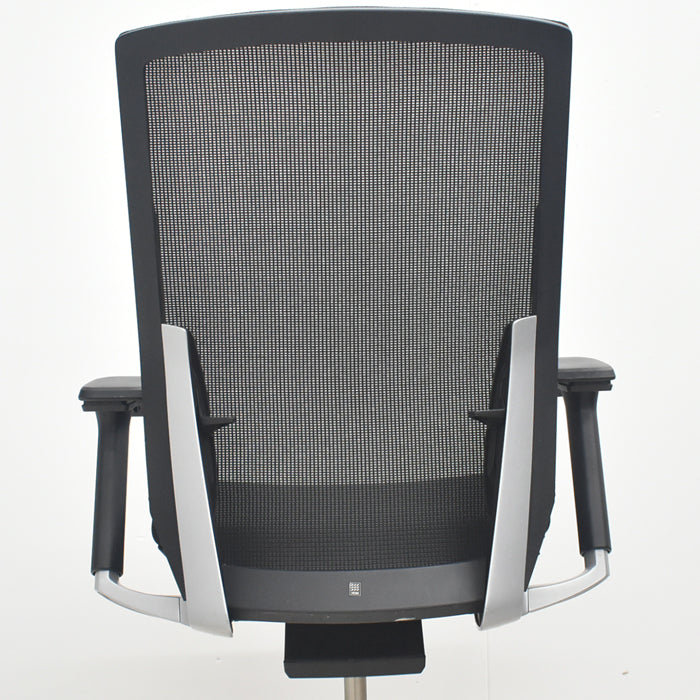 【中古】イトーキ　ヴェント　ハイバック　可動肘　オートマチックランバーテンション　シルバー脚　2025080101【中古オフィス家具】