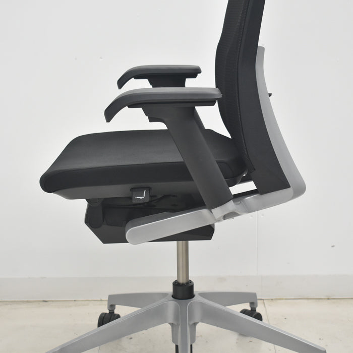 【中古】イトーキ　ヴェント　ハイバック　可動肘　オートマチックランバーテンション　シルバー脚　2025080101【中古オフィス家具】