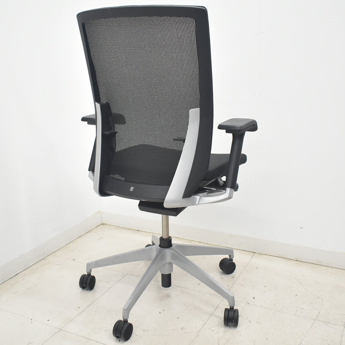 【中古】イトーキ　ヴェント　ハイバック　可動肘　オートマチックランバーテンション　シルバー脚　2025080101【中古オフィス家具】