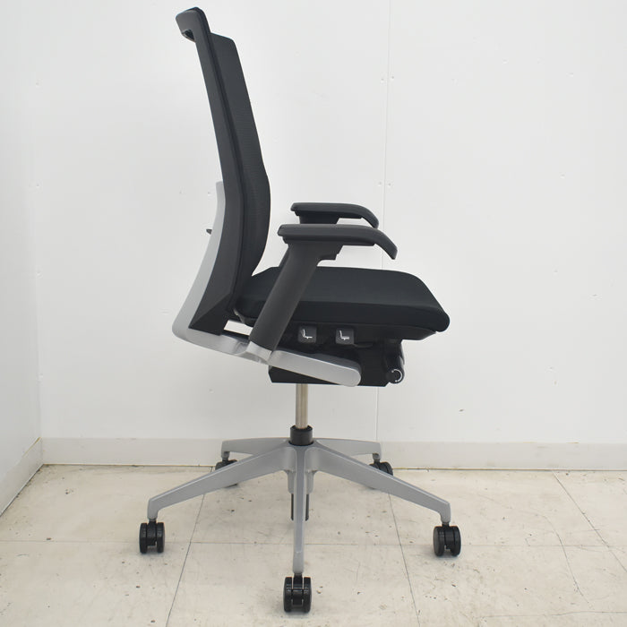 【中古】イトーキ　ヴェント　ハイバック　可動肘　オートマチックランバーテンション　2017年製　2025080201【中古オフィス家具】