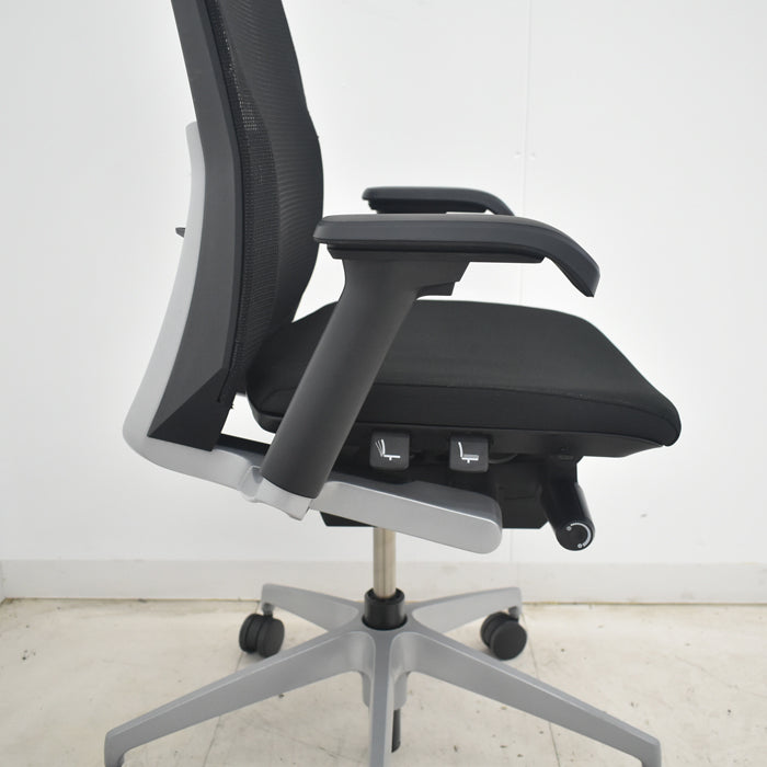 【中古】イトーキ　ヴェント　ハイバック　可動肘　オートマチックランバーテンション　2017年製　2025080202【中古オフィス家具】