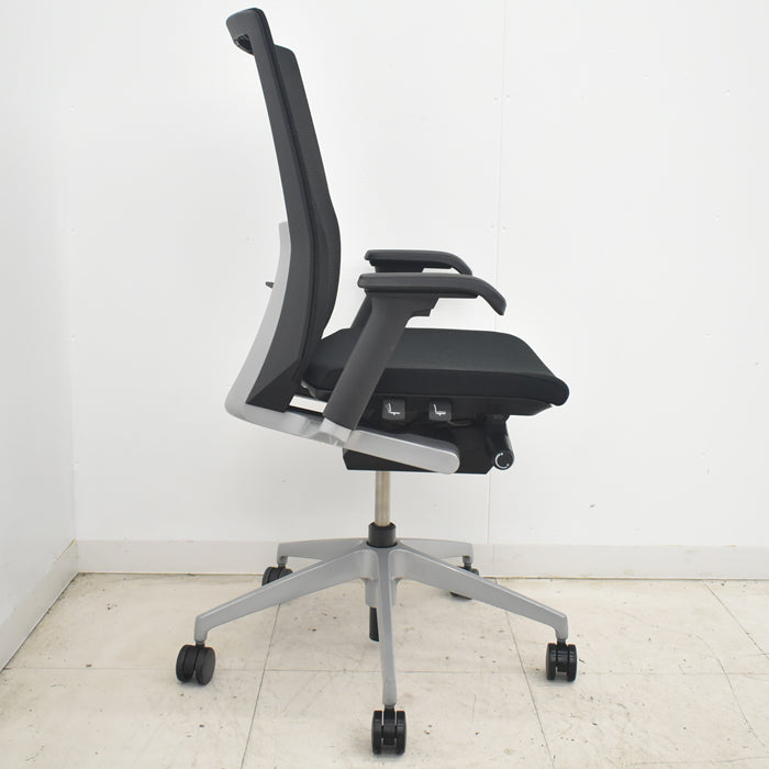 【中古】イトーキ　ヴェント　ハイバック　可動肘　オートマチックランバーテンション　2017年製　2025080204【中古オフィス家具】
