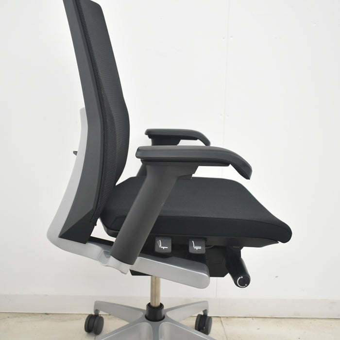 【中古】イトーキ　ヴェント　ハイバック　可動肘　オートマチックランバーテンション　2017年製　2025080204【中古オフィス家具】
