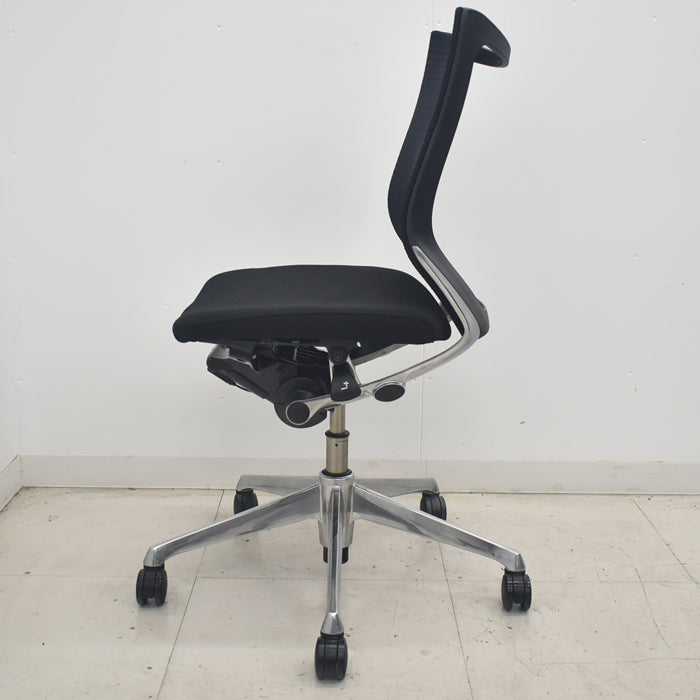 【中古】オカムラ　バロン　ローバック　肘なし　ポリッシュ　2025080207【中古オフィス家具】