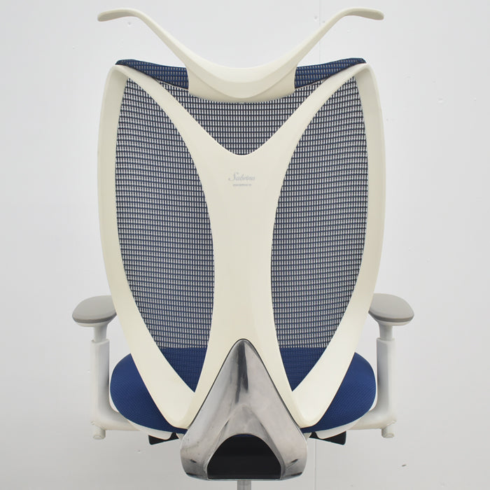 【中古】[難有]オカムラ　サブリナ　前傾機能　可動肘　ハンガー　ポリッシュ　2018年製　2025080601【中古オフィス家具】