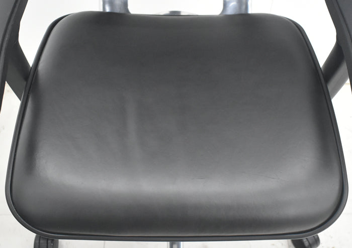 【中古】エルゴヒューマン　ベーシック　可動肘　ヘッドレスト　ポリッシュ　革張り　2025080801【中古オフィス家具】