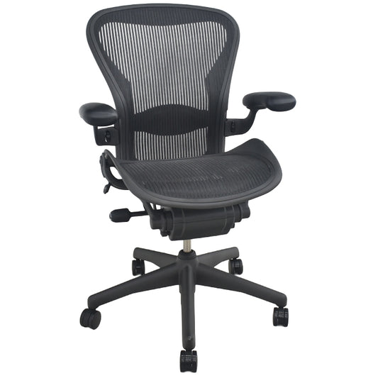 【中古】ハーマンミラー　アーロンチェア　Bサイズ　可動肘　ランバーサポート　2025081602【中古オフィス家具】