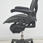 【中古】ハーマンミラー アーロンチェア　Bサイズ　フル装備　ポスチャーフィット　肘レバータイプ　2025081603【中古オフィス家具】