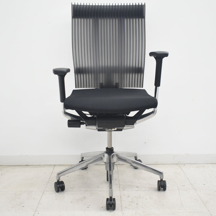 【中古】イトーキ　スピーナ　可動肘　エラストマーバック　ランバーサポート　ポリッシュ　2025081804【中古オフィス家具】
