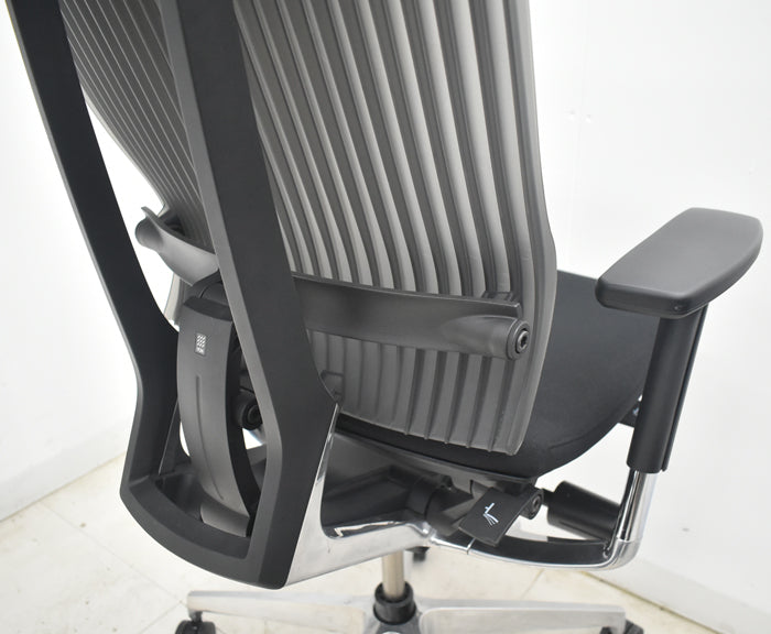 【中古】イトーキ　スピーナ　可動肘　エラストマーバック　ランバーサポート　ポリッシュ　2025081804【中古オフィス家具】