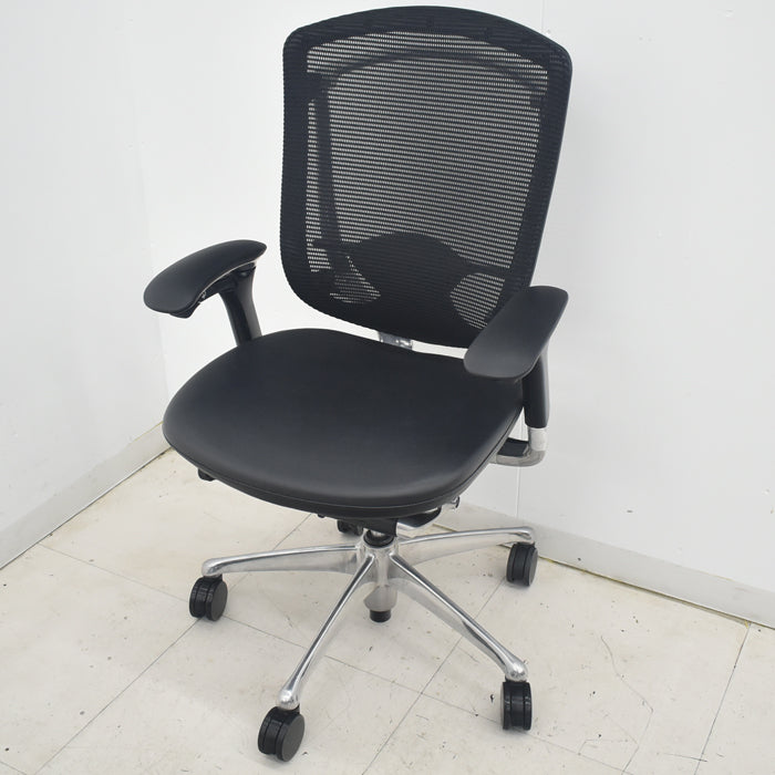 【中古】オカムラ　コンテッサ　可動肘　ランバーサポート　ポリッシュ　革張り　2025090204【中古オフィス家具】