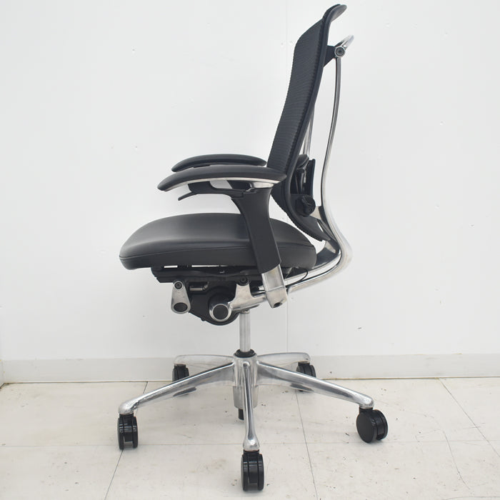 【中古】オカムラ　コンテッサ　可動肘　ランバーサポート　ポリッシュ　革張り　2025090204【中古オフィス家具】