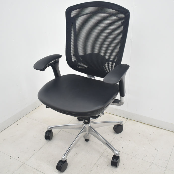【中古】オカムラ　コンテッサ　可動肘　ランバーサポート　ポリッシュ　革張り　2025090205【中古オフィス家具】